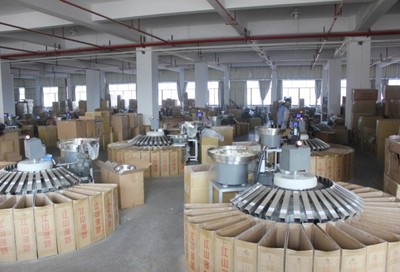 江山燕厂家直销 专业羽毛球训练用球与球拍精选推荐