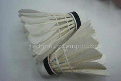 江山燕【2140 纸筒3只装】羽毛球评测 稳定耐用的入门佳选